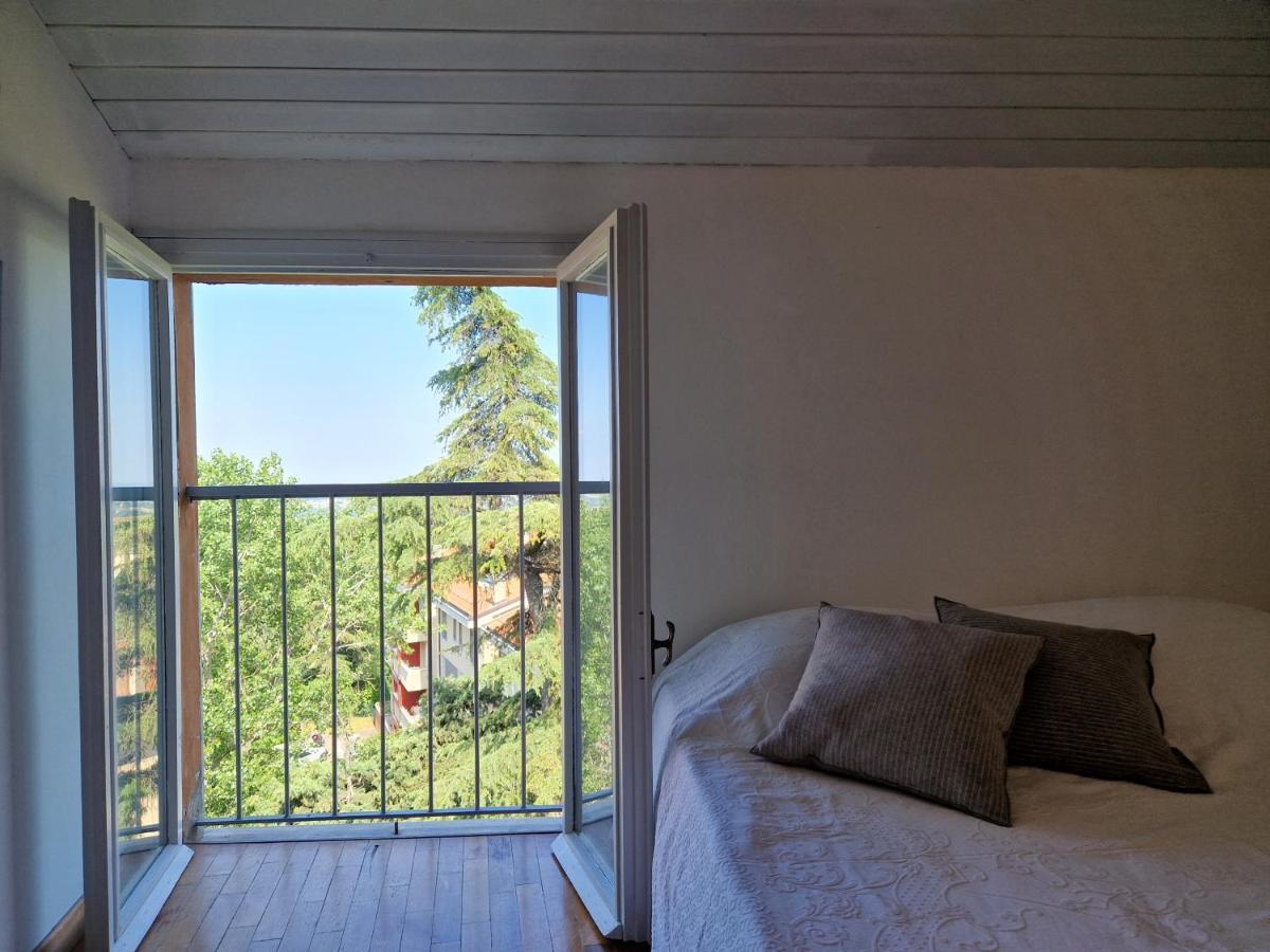 Lovely One-Bedroom Attic In An Ancient Village Болоня Екстериор снимка